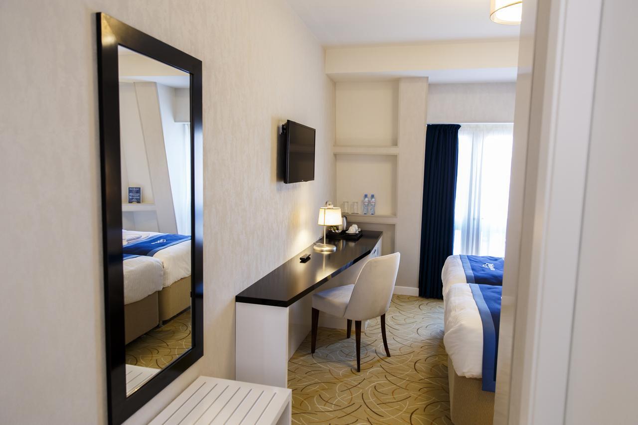 Tribeca Hotel Tbiliszi Kültér fotó